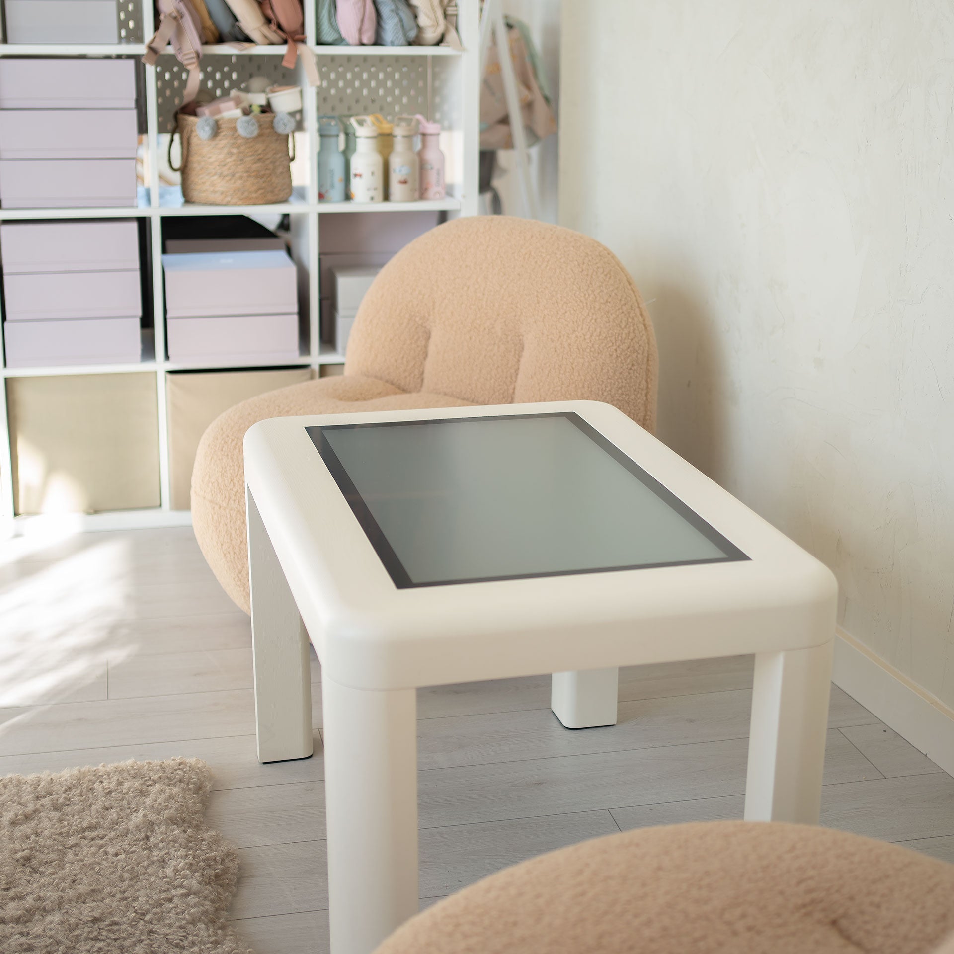 32" Smart Interactive Table