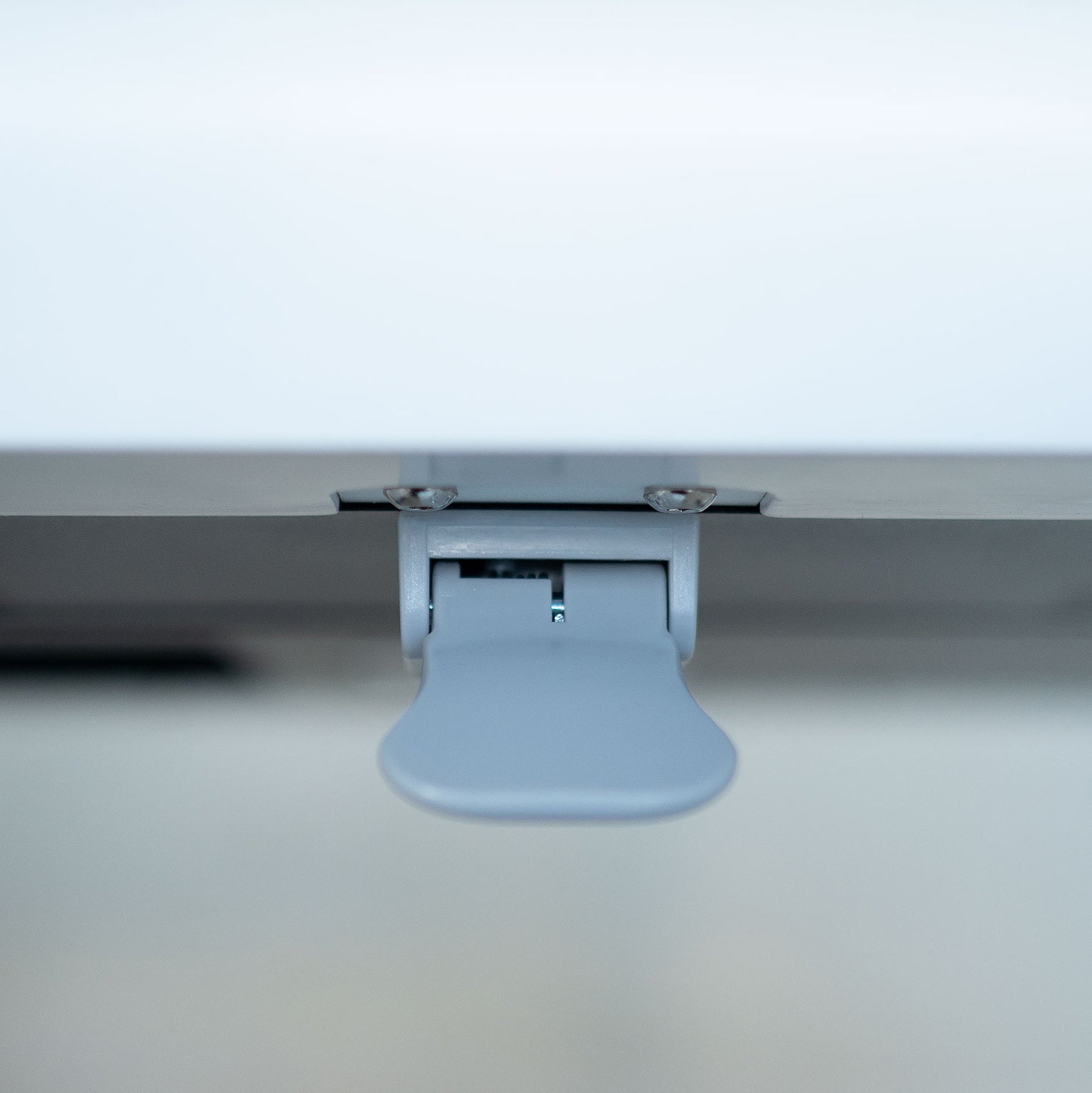 32" Mobile Interactive Table